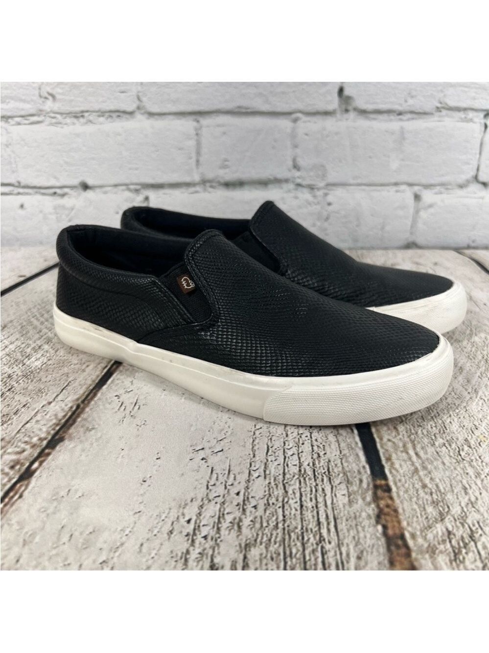 LAMO Piper Women's Slip-On Sneaker Size 7.5